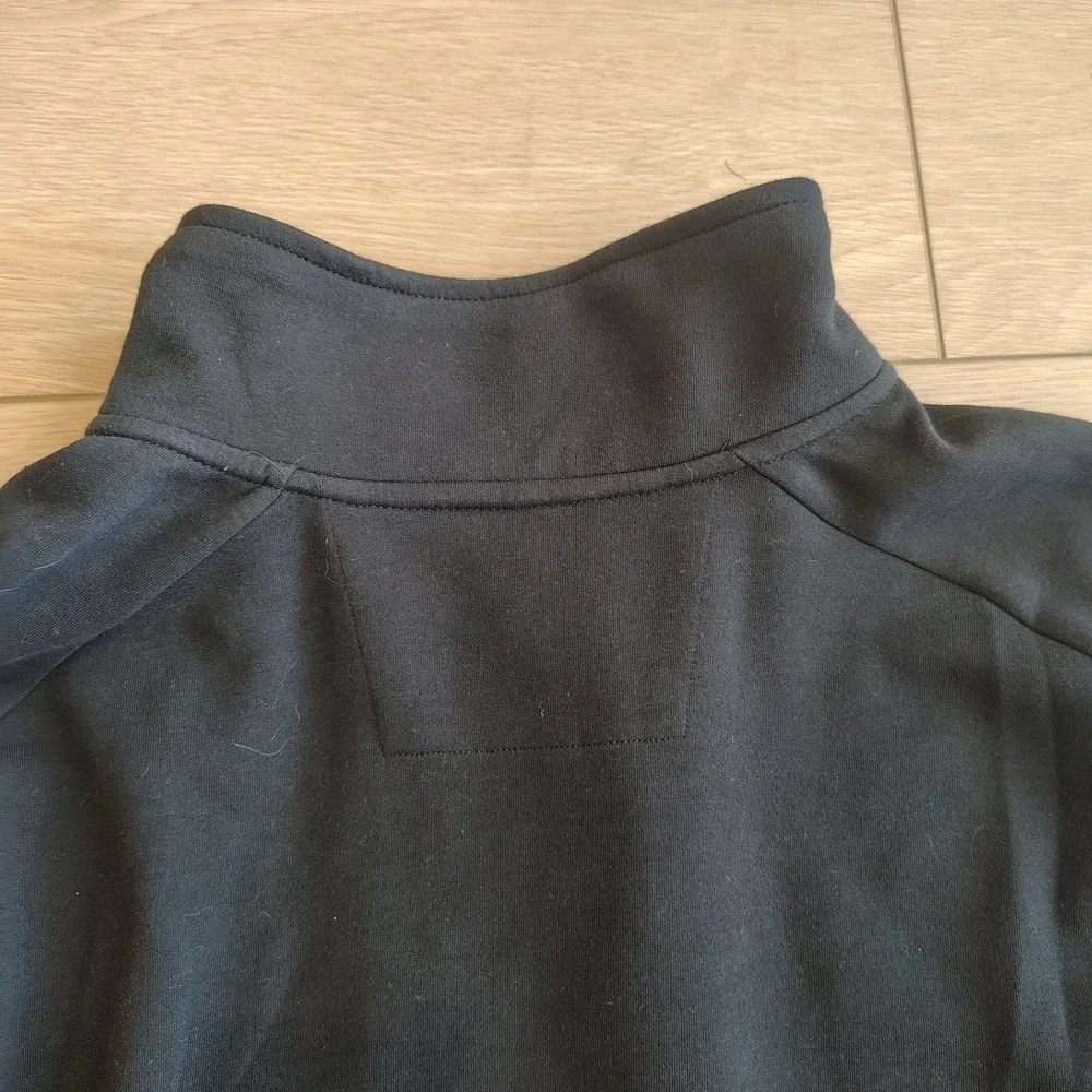 Banana Republic‎ Men's XL Gray Pullover Moisture Wicking 1/4 Zip A2